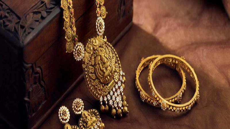 Why Should People Have to Prefer Online for Purchasing Ethnic Jewels?