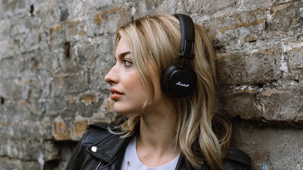 The Benefits Of Noise Cancelling Headphones: A First Time User’s Guide
