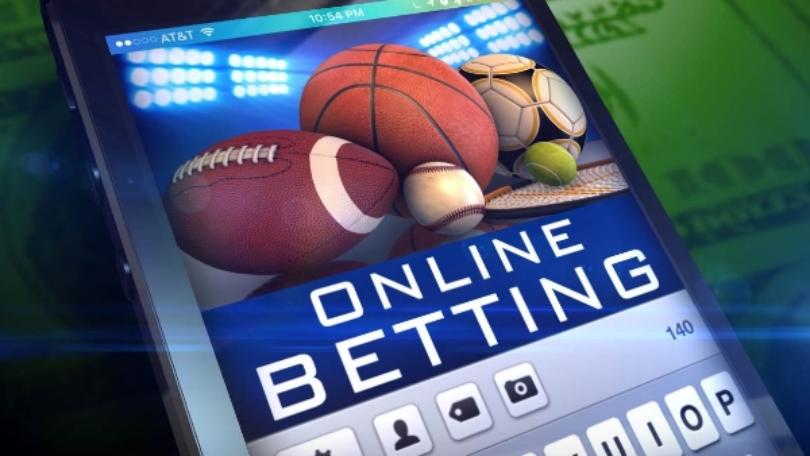 What are the benefits of using football betting websites?￼