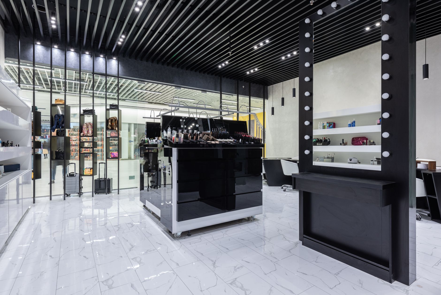 beauty retail expansions
