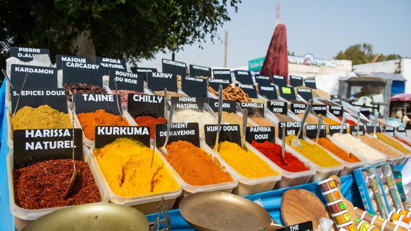 sale of loose spice powders