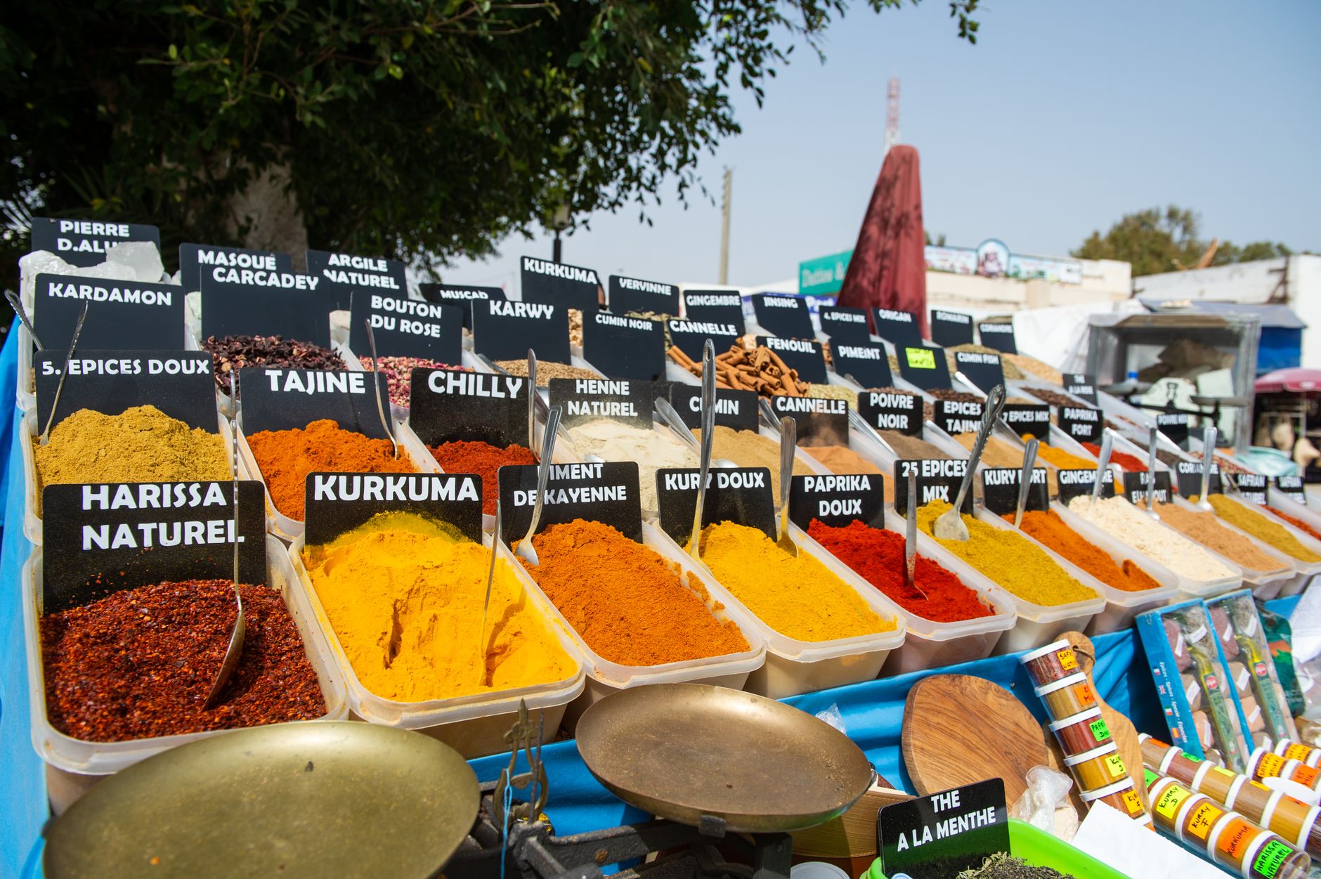 sale of loose spice powders